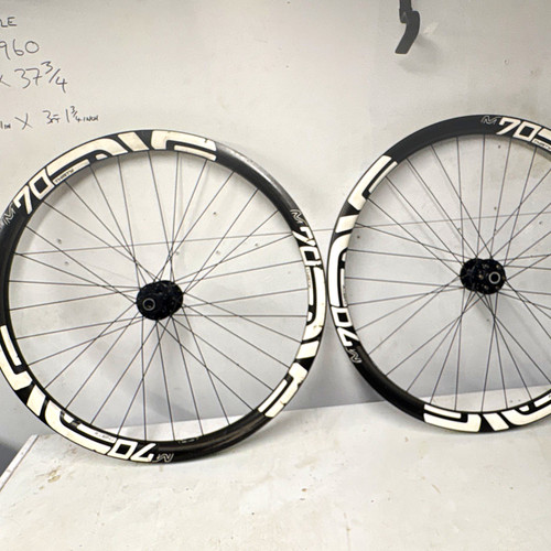 Enve m70 carbon wheelset - ,